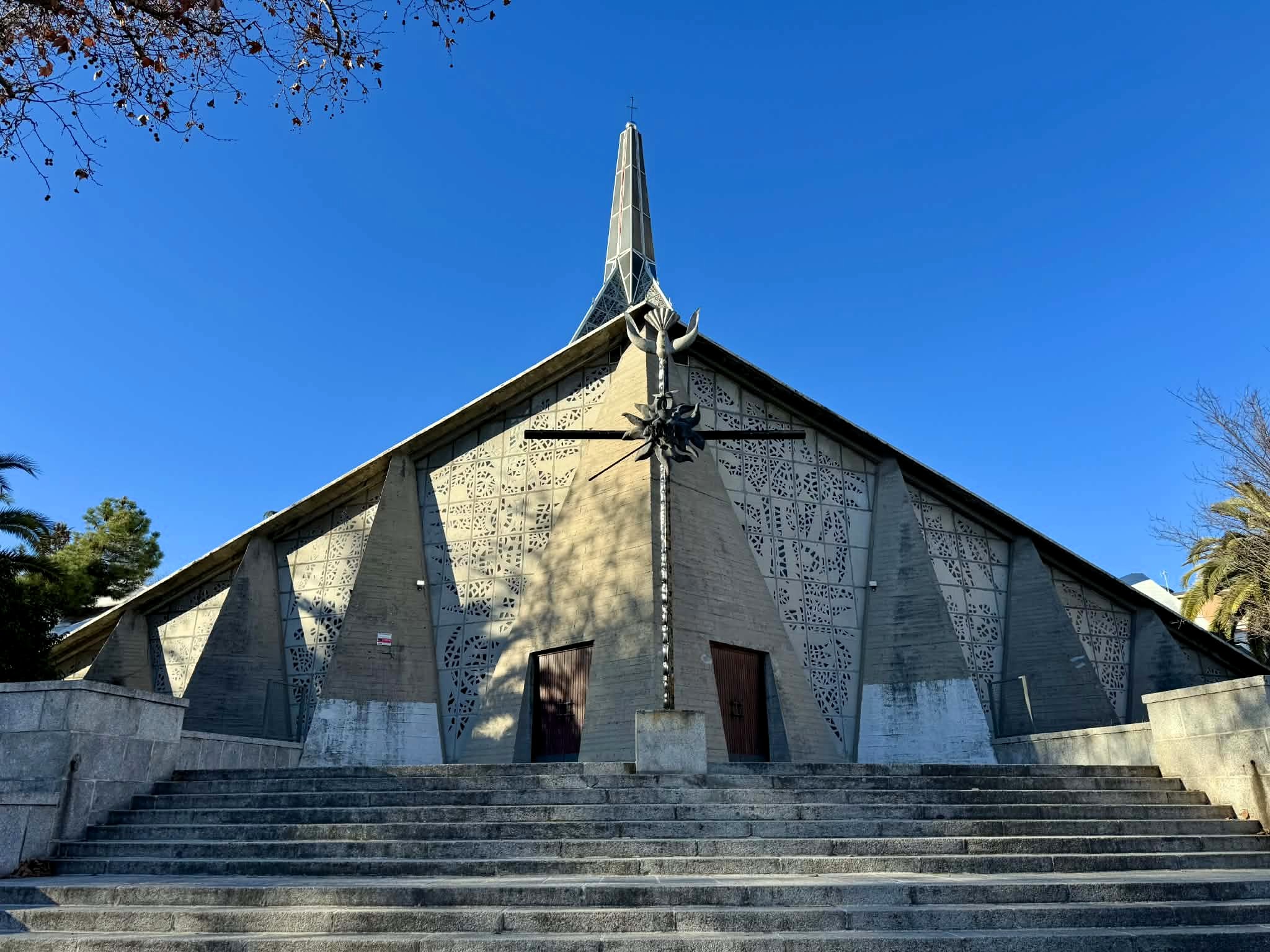 Pedaços da Madrid brutalista